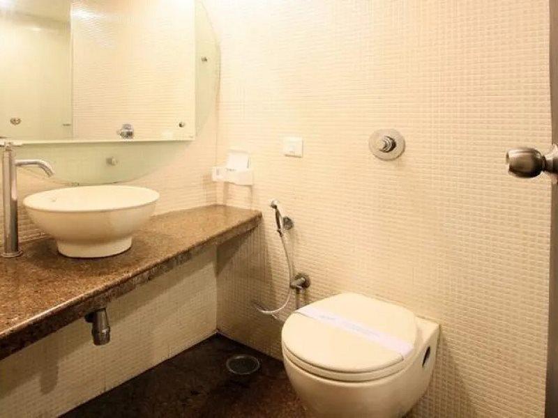 Hotel Manorama Vijayawāda Екстериор снимка