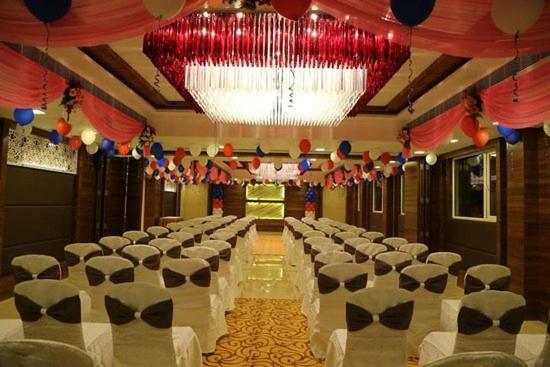 Hotel Manorama Vijayawāda Екстериор снимка